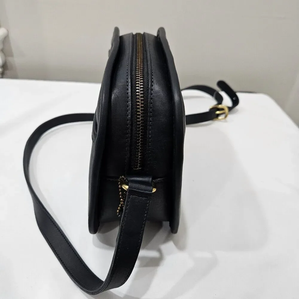 Vintage Coach Camera Bag 1986 Navy Blue Leather Strap Travel Vacation Holidays